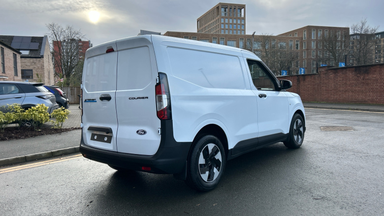 Ford Transit Courier E-Transit Courier 100kW 43kWh Trend Van Auto